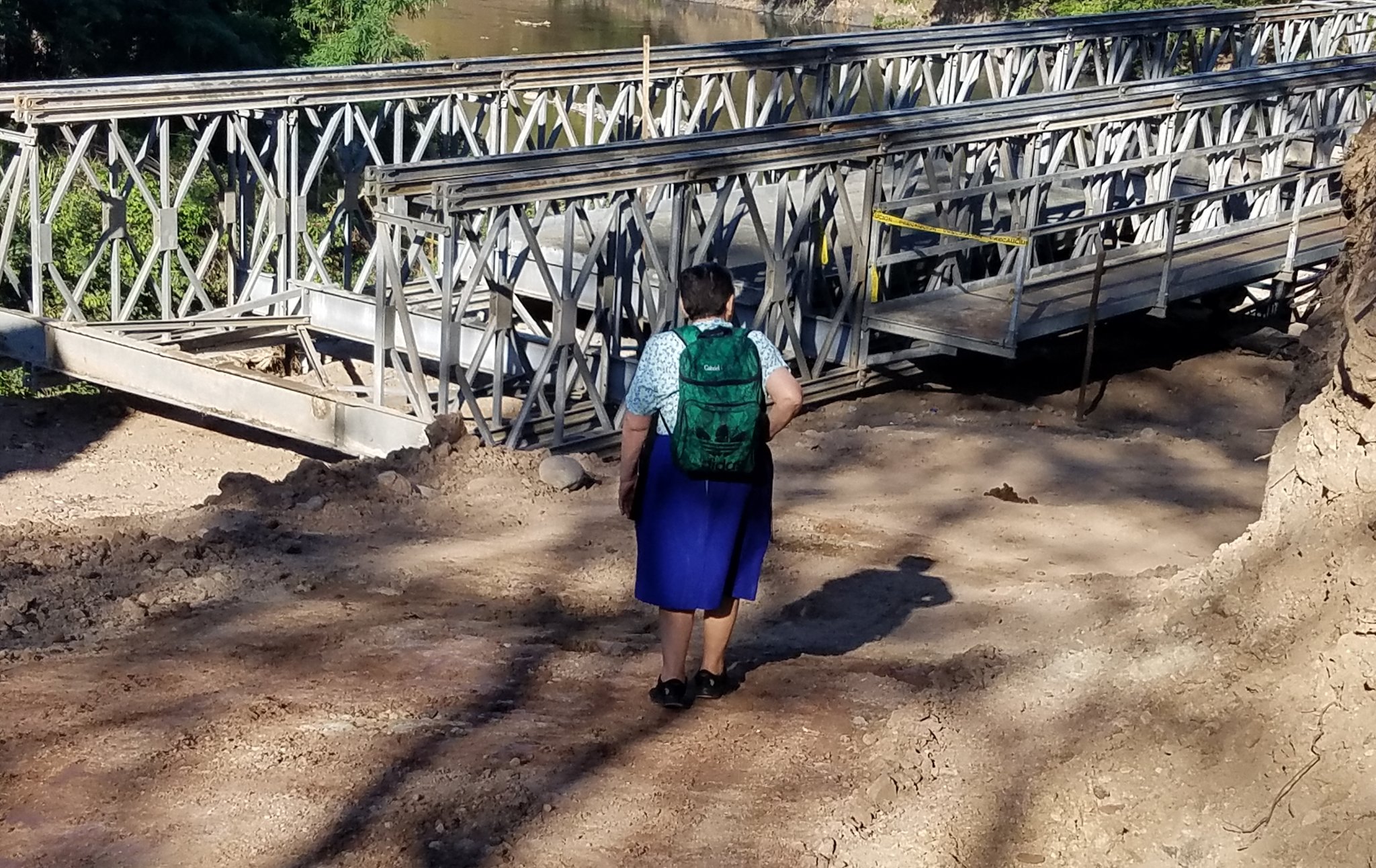 Ministra Chichilco verifica avances en puente de Río Torola ministra-chichilco-verifica-avances-en-puente-de-rio-torola